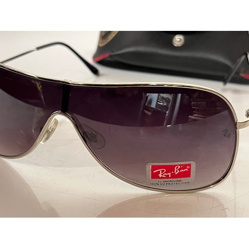 300 - Pair of Ray Ban sunglasses in original case model RB600 

This lot is available for in-house shippin... 