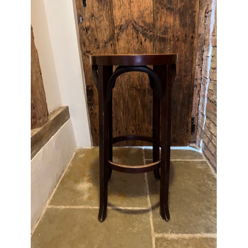 4 - Decorative designer furniture, a very distinctive bent wood stool with burr veneer seat.

This lot i... 