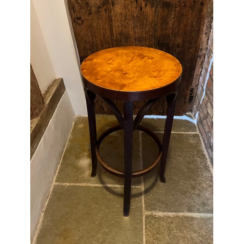 4 - Decorative designer furniture, a very distinctive bent wood stool with burr veneer seat.

This lot i... 