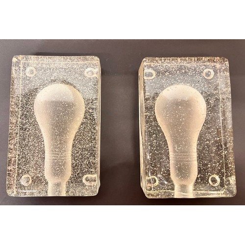 13 - Mid century art glass bricks with shaped relief in the form of classic light bulbs.
Each is 17 cm x ... 