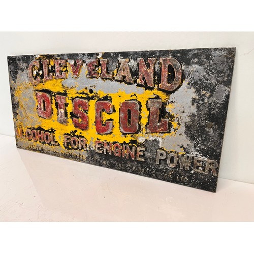 372 - Automobilia, Cleveland petrol station Garage sign.
50 cm wide

This lot is available for in-house sh... 