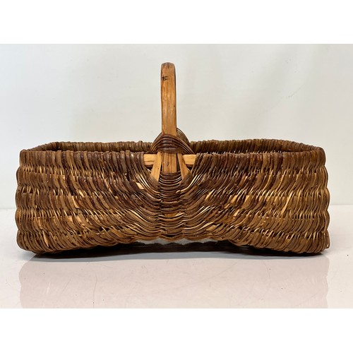 95 - Two French wicker baskets, shopping of fruit picking or display.
Larger is 50 cm long and the smalle... 