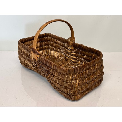 95 - Two French wicker baskets, shopping of fruit picking or display.
Larger is 50 cm long and the smalle... 