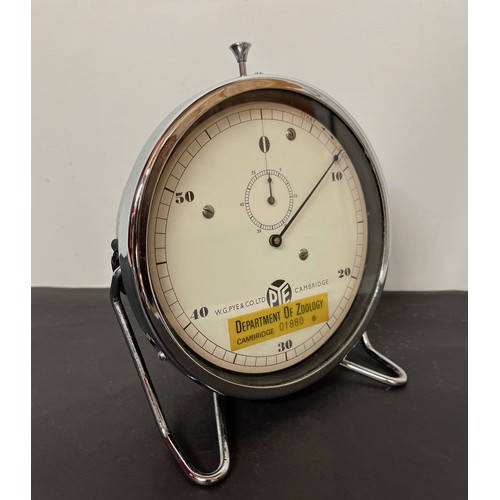 131 - Large Pye brand stop clock marked for Cambridge University Department of Zoology

This lot is availa... 