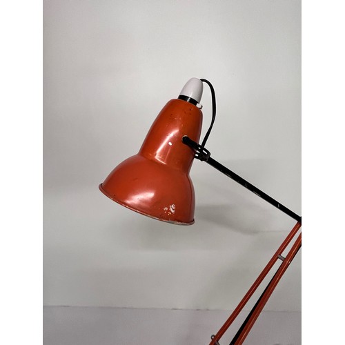 122 - Mid century industrial design, classic angle poise lamp in an unusual early original colour combinat... 