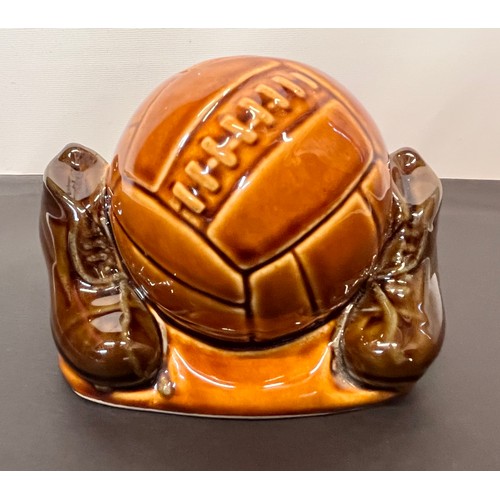 163 - Sports collectable, football themed ceramic money box from early 60’s by Studio Szeiler

This lot is... 