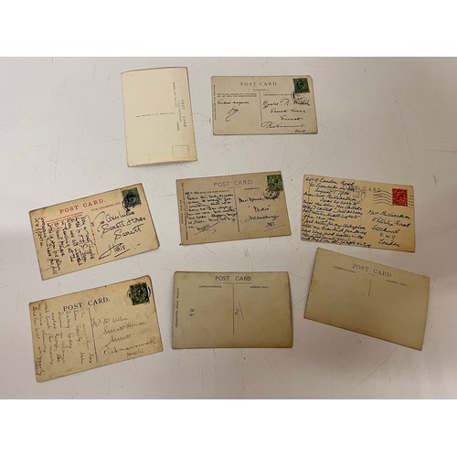 259 - Ephemera, small collection of postcards, 8 in all, 5 posted with stamps still applied.

This lot is ... 