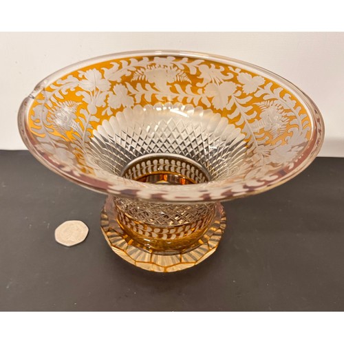 20 - Decorative glass two colour glass bowl with etched and wheel cut designs, 18cm in diameter, 12.5 cm ... 