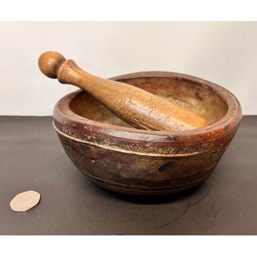 21 - Hardwood mortar and pestle, 19cm in diameter.

This lot is available for in-house shipping