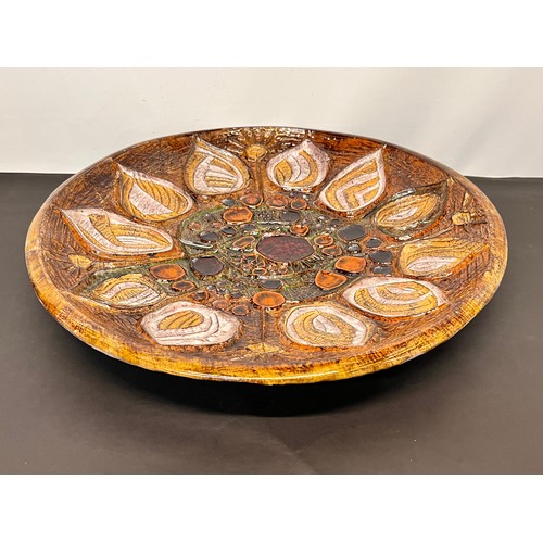 24 - Kitchenalia, a large art pottery serving platter for Oysters, 40 cm in diameter.

This lot is availa... 