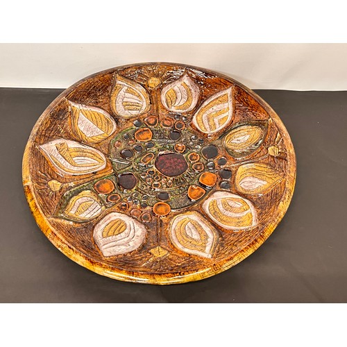 24 - Kitchenalia, a large art pottery serving platter for Oysters, 40 cm in diameter.

This lot is availa... 