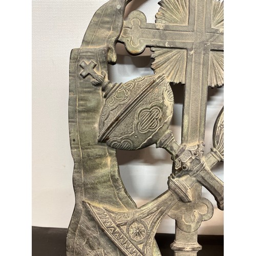 25 - C19th Religious themed panel, finely detailed and cast in bronze, 33 cm high x 24 cm wide.

This lot... 