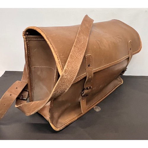 29 - Leather luggage, French work wear Post Office shoulder bag, 46 cm x 32 cm x 15 cm.

This lot is avai... 