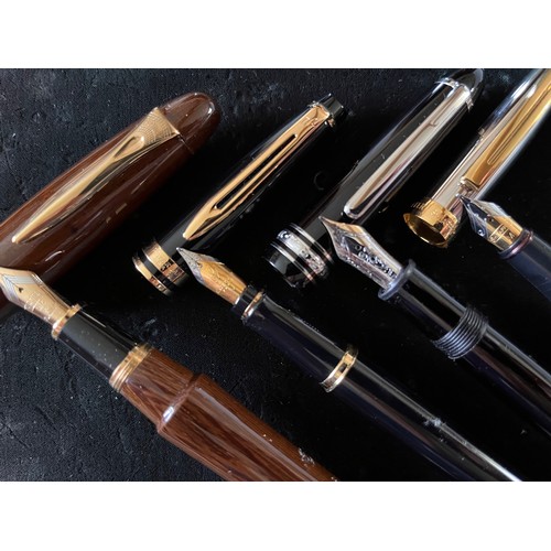 67 - Vintage writing instruments, fountain pens, gold nibs etc, Waterman, Mont Blanc, Platignum, Scheffer... 