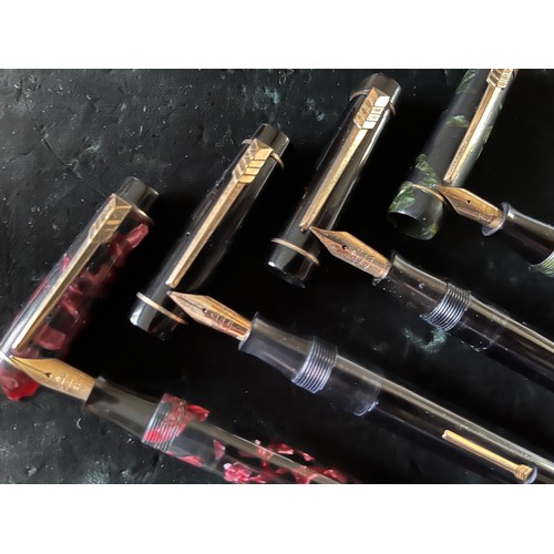 72 - Vintage writing instruments, four Croxley fountain pens, gold nibs etc.       11

This lot is availa... 