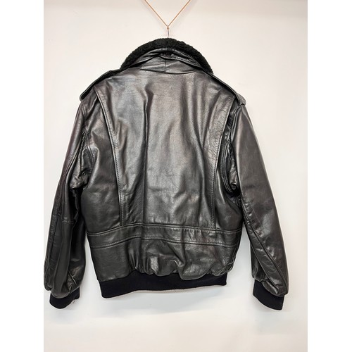 80 - Vintage gents clothing, leather bomber type jacket with removable lining, size is large.

This lot i... 