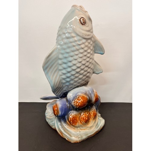 90 - Large ceramic figurine of a carp, 40 cm high

This lot is available for in-house shipping