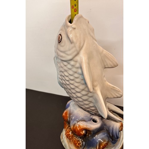 90 - Large ceramic figurine of a carp, 40 cm high

This lot is available for in-house shipping