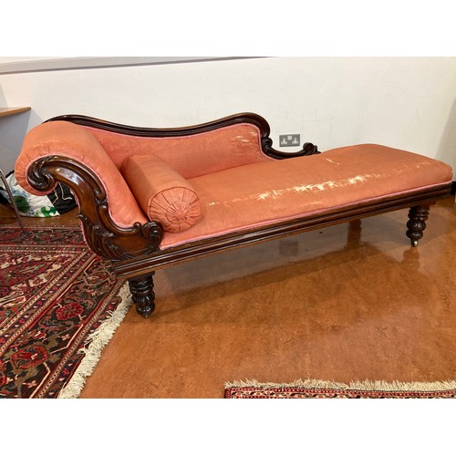 372 - English furniture, a large Victorian chaise lounge with a Rosewood frame.

This lot is collection on... 