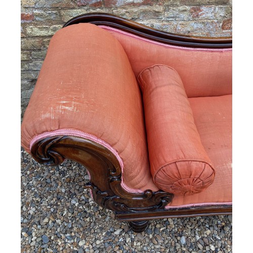 372 - English furniture, a large Victorian chaise lounge with a Rosewood frame.

This lot is collection on... 