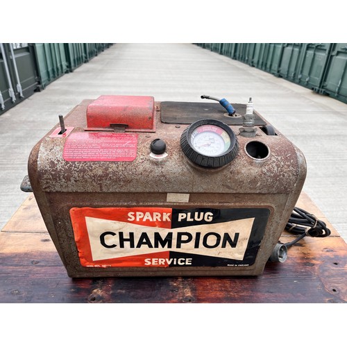 384 - Automobilia, garage workshop equipment, a 1970's Champion spark plug cleaner, great man cave piece.
... 