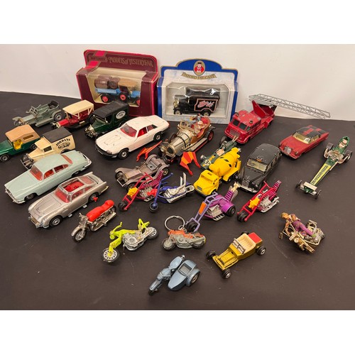 428 - Die cast model cars and motorcycles, 007 Aston, Chitty, Chitty, Bang, Bang, etc, Matchbox Dinky Corg... 