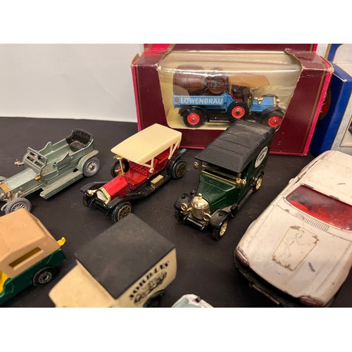 428 - Die cast model cars and motorcycles, 007 Aston, Chitty, Chitty, Bang, Bang, etc, Matchbox Dinky Corg... 