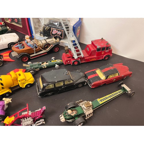 428 - Die cast model cars and motorcycles, 007 Aston, Chitty, Chitty, Bang, Bang, etc, Matchbox Dinky Corg... 