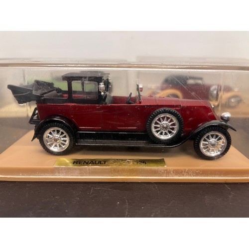 433 - Collection of nine Solido die car vintage cars in display boxes. Rolls Royce, Mercedes, Packard, Ren... 