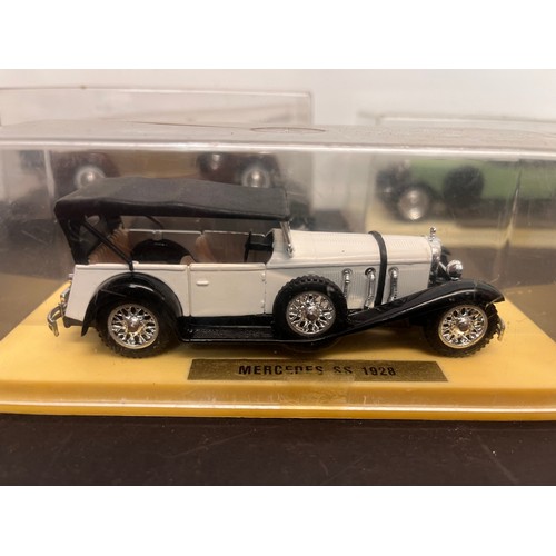 433 - Collection of nine Solido die car vintage cars in display boxes. Rolls Royce, Mercedes, Packard, Ren... 