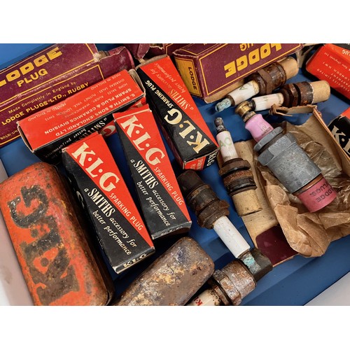 448 - Automobilia, autojumblers lot, a collection of vintage spark plugs from an old garage.

In house shi... 