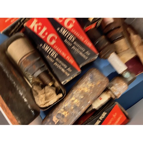 448 - Automobilia, autojumblers lot, a collection of vintage spark plugs from an old garage.

In house shi... 