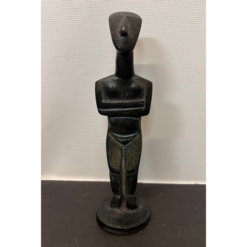 366 - Mid century sculpture, cast bronze of a standing figure with his arms folded. 14.5 cm high

This lot... 