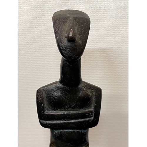 366 - Mid century sculpture, cast bronze of a standing figure with his arms folded. 14.5 cm high

This lot... 