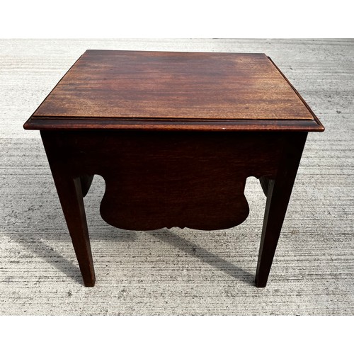 31 - Mahogany side table with hinged lid and storage compartment.

53 cm x 44 cm and 48 cm high
