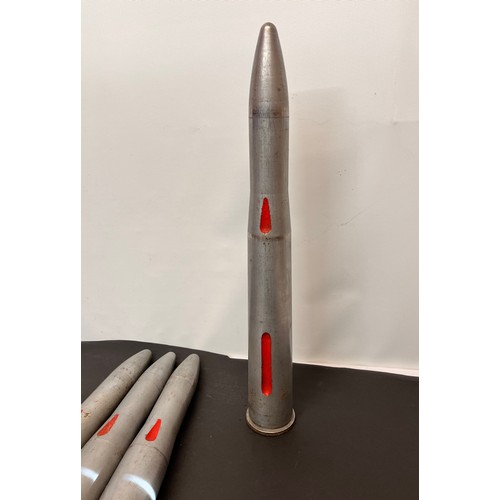 433 - WWII Militaria, british army, RAF training rounds for a Bofors Gun anti aircraft gun, 4 rounds each ... 