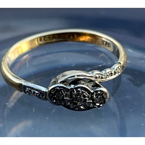 148 - Art Deco ring, three Diamonds in a platinum mount on an 18ct gold ring.

This lot is available for i... 