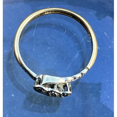 148 - Art Deco ring, three Diamonds in a platinum mount on an 18ct gold ring.

This lot is available for i... 