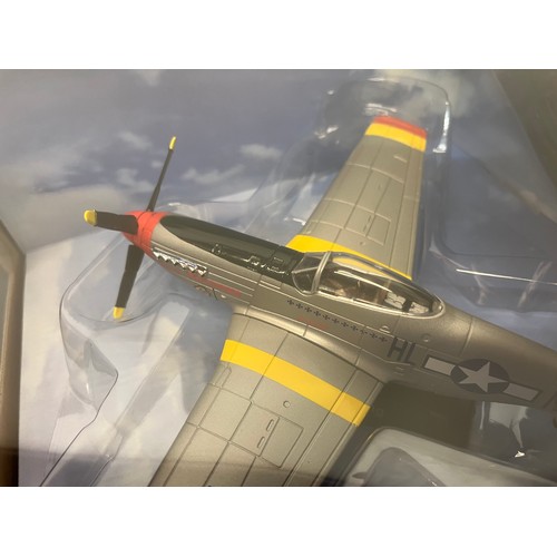 48 - Die cast toys, two models of US forces WWII fighter aircraft,.

This lot is available for in-house s... 