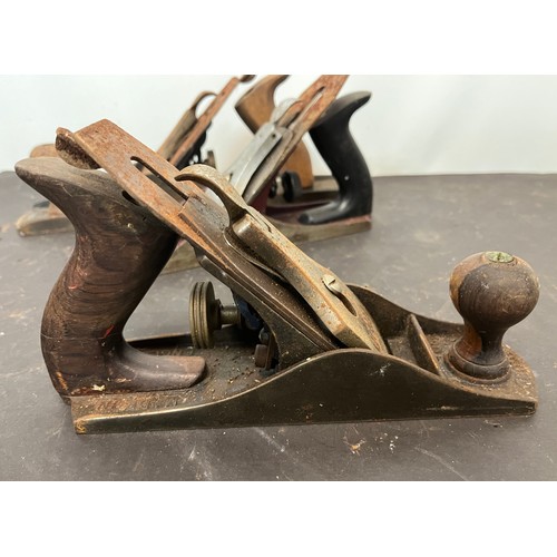 176 - Wood working tools, four carpenters planes, Milbro, Record etc.            23

This lot is available... 