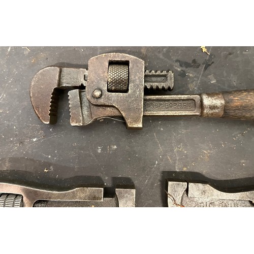 177 - Tools, mechanical engineering, motoring interest, six adjustable wrenches.

This lot is available fo... 