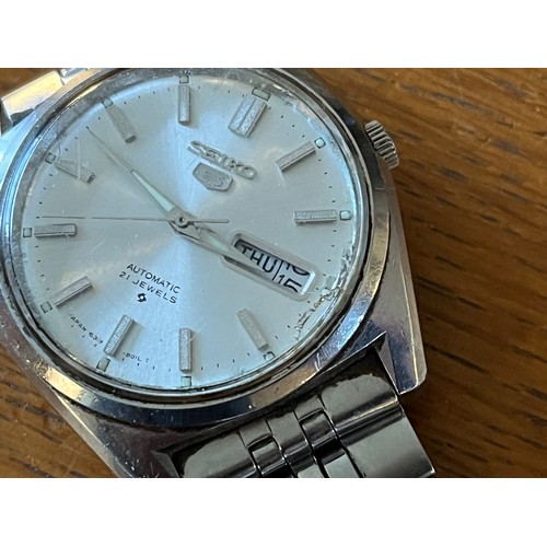 149 - A 1970’s Gents automatic day date Seiko wristwatch, working.


This lot is available for in-house sh... 