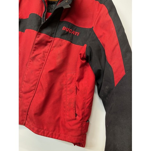 99 - Vintage clothing, a Ducati brand motorcycle jacket size L.

This lot is available for in-house shipp... 