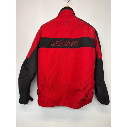 99 - Vintage clothing, a Ducati brand motorcycle jacket size L.

This lot is available for in-house shipp... 