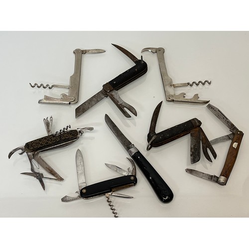 119 - Pocket knives a collection of folding tools etc 8 in all.

This lot is available for in-house shippi... 