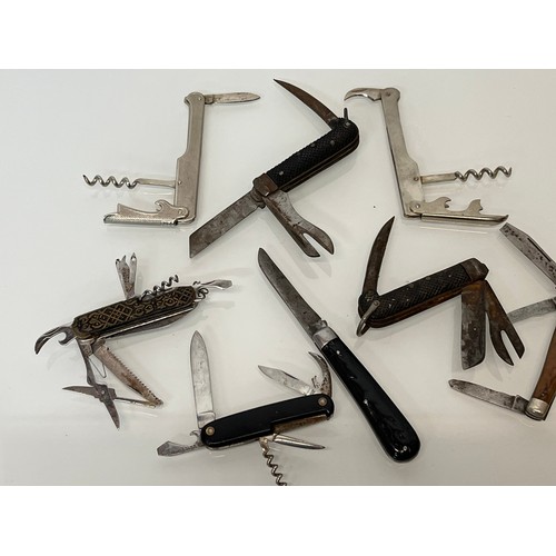 119 - Pocket knives a collection of folding tools etc 8 in all.

This lot is available for in-house shippi... 