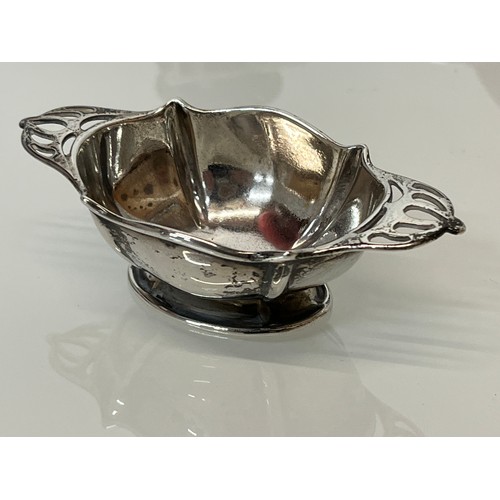 142 - Mixed silver wares, hallmarked bowl, inkwell and a lidded pot.

This lot is available for in-house s... 