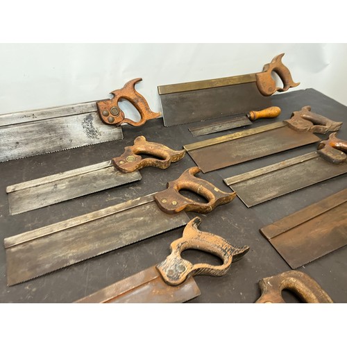 159 - Tools, collection of wood working tools, carpenters saws 11 in all.

This lot is available for in-ho... 