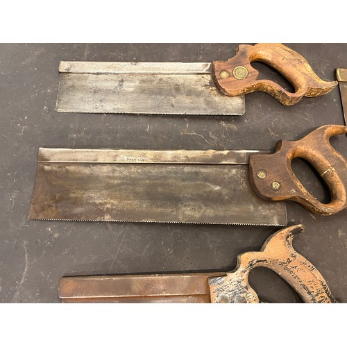 159 - Tools, collection of wood working tools, carpenters saws 11 in all.

This lot is available for in-ho... 