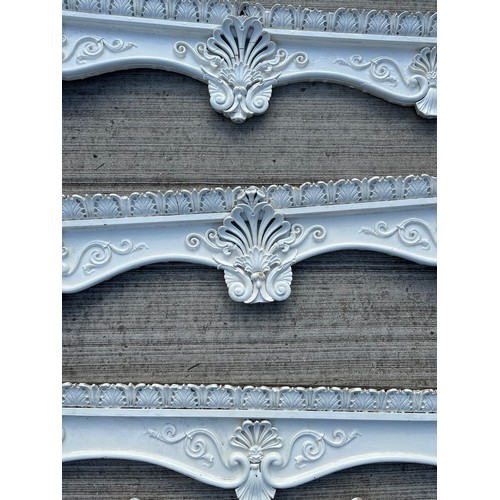 190 - Architectural salvage three large sections of decorative coving sections. alrgest is 78 inches long
... 